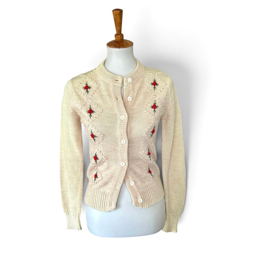 Vintage 1950s Cream Floral Embroidered Cardigan Sweater Diamond Knit
